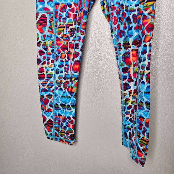 Constantly Varied Gear XS Exotic Bright  Leopard Print Crop Leggings Pockets - Picture 5 of 10